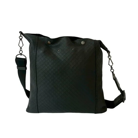 BOTTEGA VENETA Black Leather Intrecciato Shoulder Bag